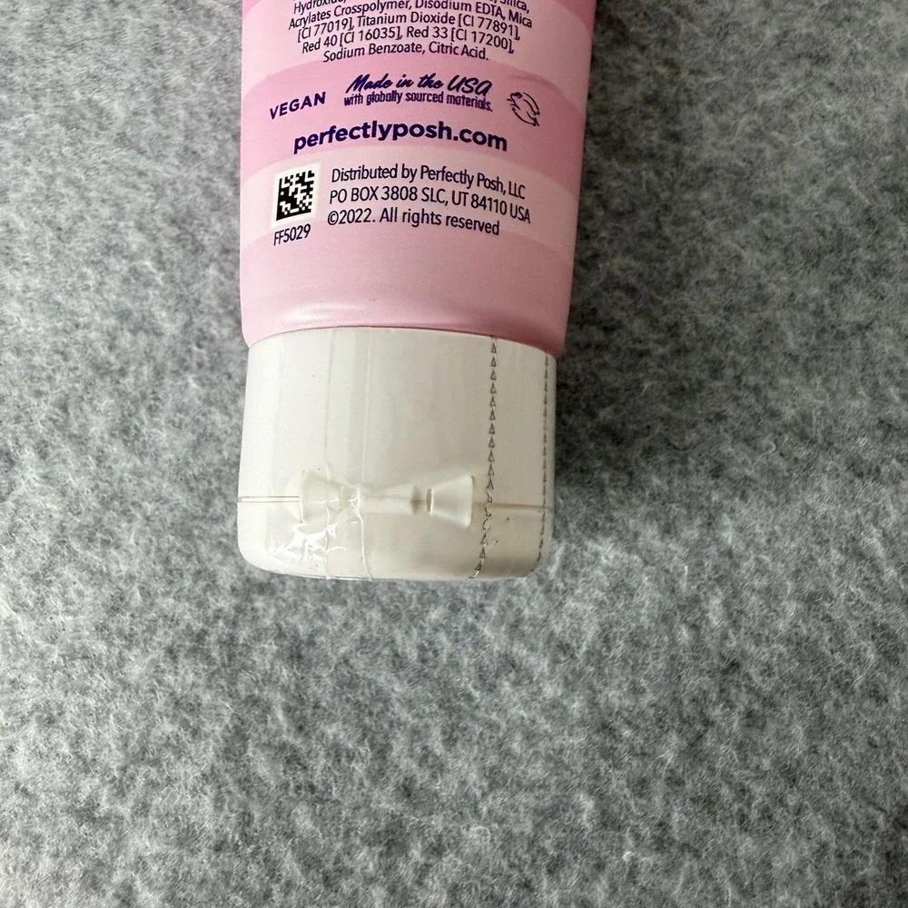 Perfectly Posh Bundle BFF Exfoliating Face Wash, Masks Skin Resetting Two In One